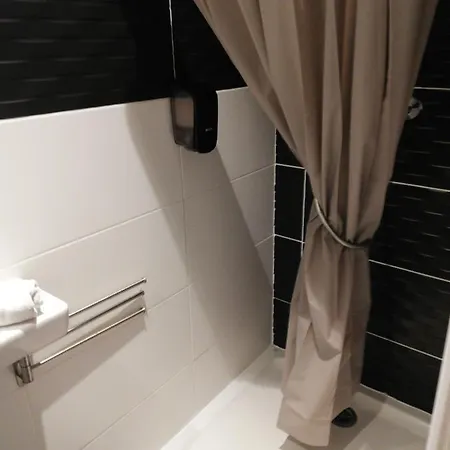 Le Patio Hotel Millau