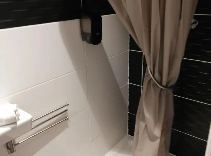 Le Patio Hotel Millau