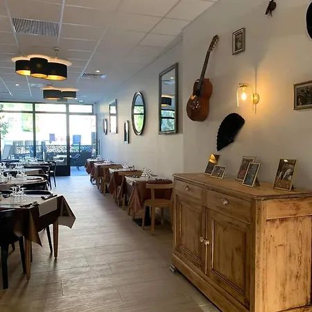Le Patio Отель